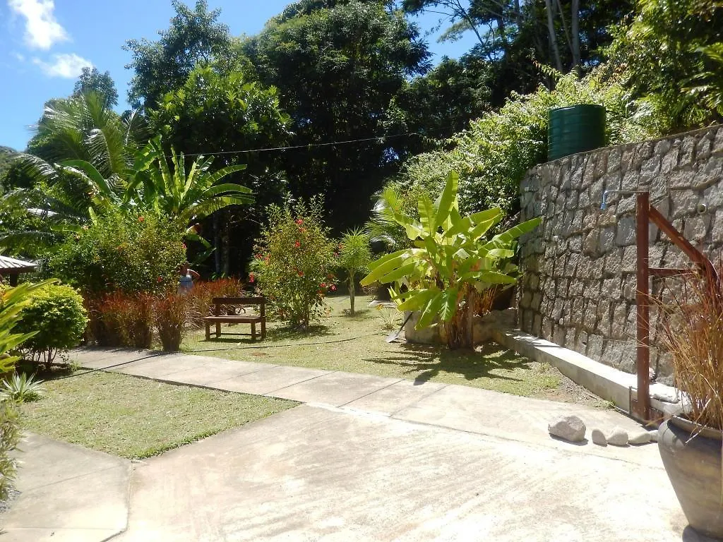 Hotel A Peace In Paradise Villas Anse Royale